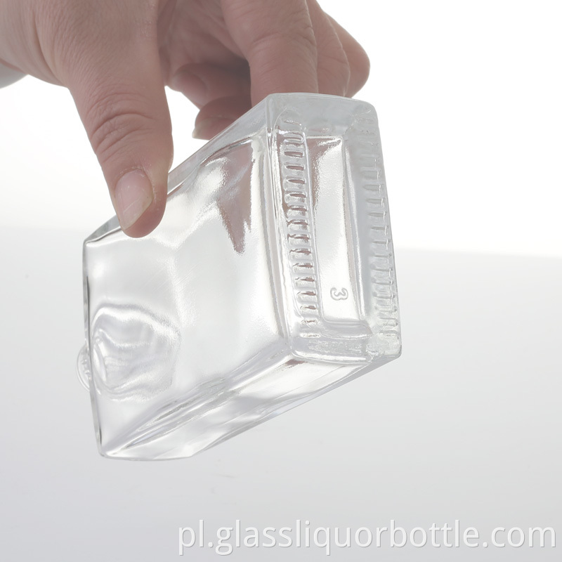  Selling Unique Shaped Vodka Glass Bottle